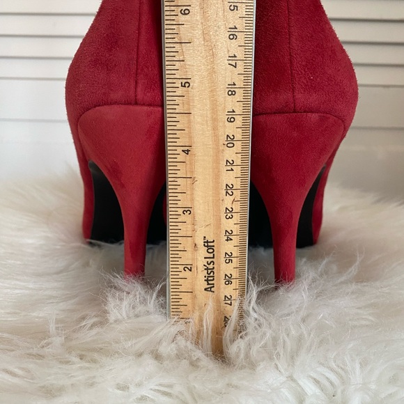 Nine West Red Suede Leather Pump - Picture 7 of 9